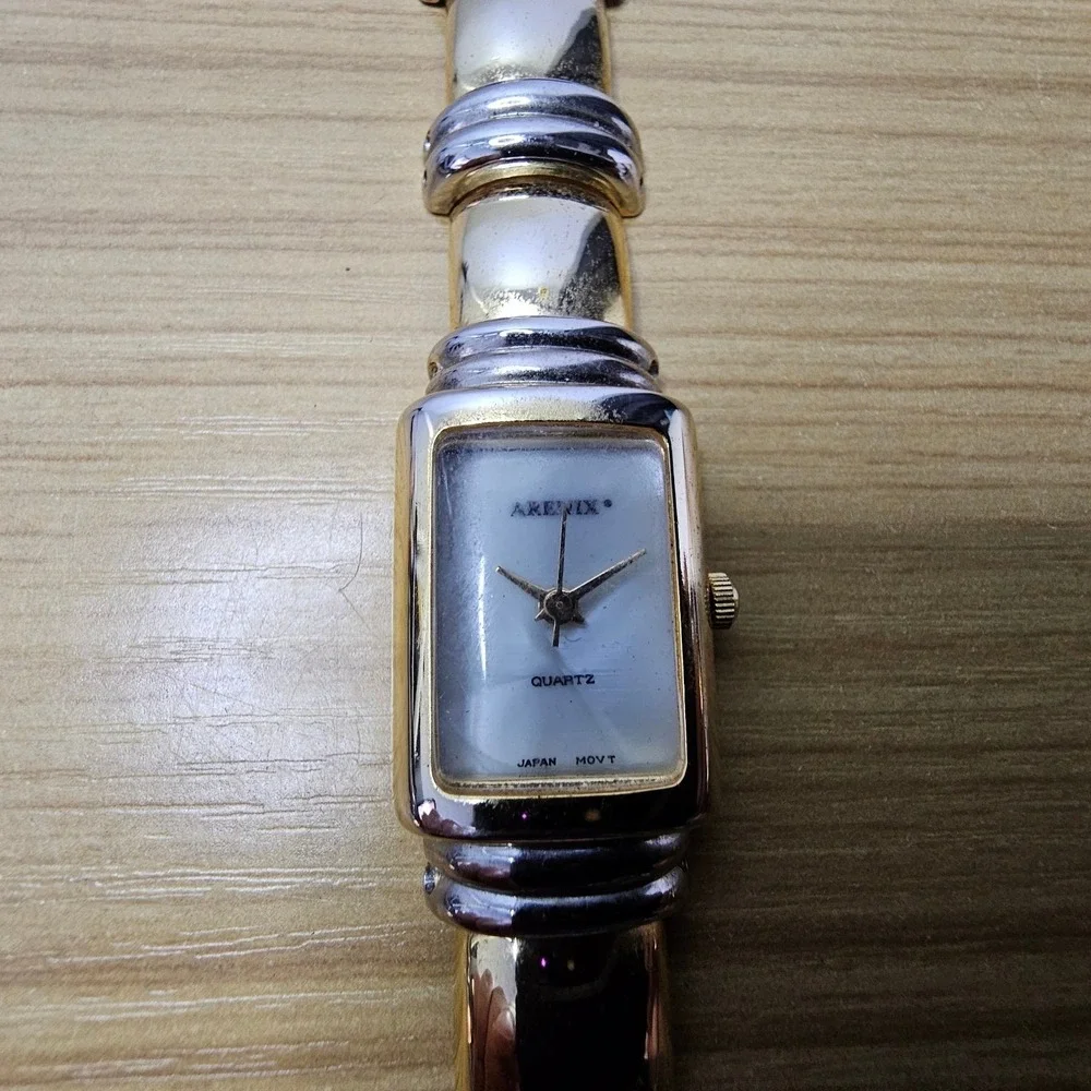 Vintage Arenix Quartz Womens Vintage Watch